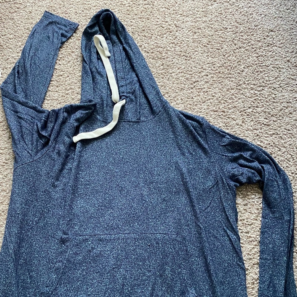Zyia Active comfortable blue long sleeve